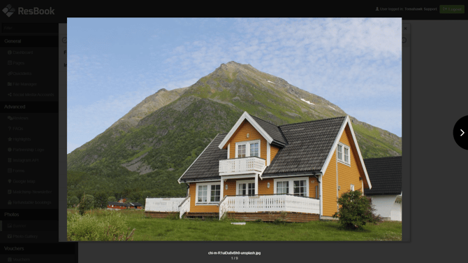 Viewing an image in full screen within File Manager